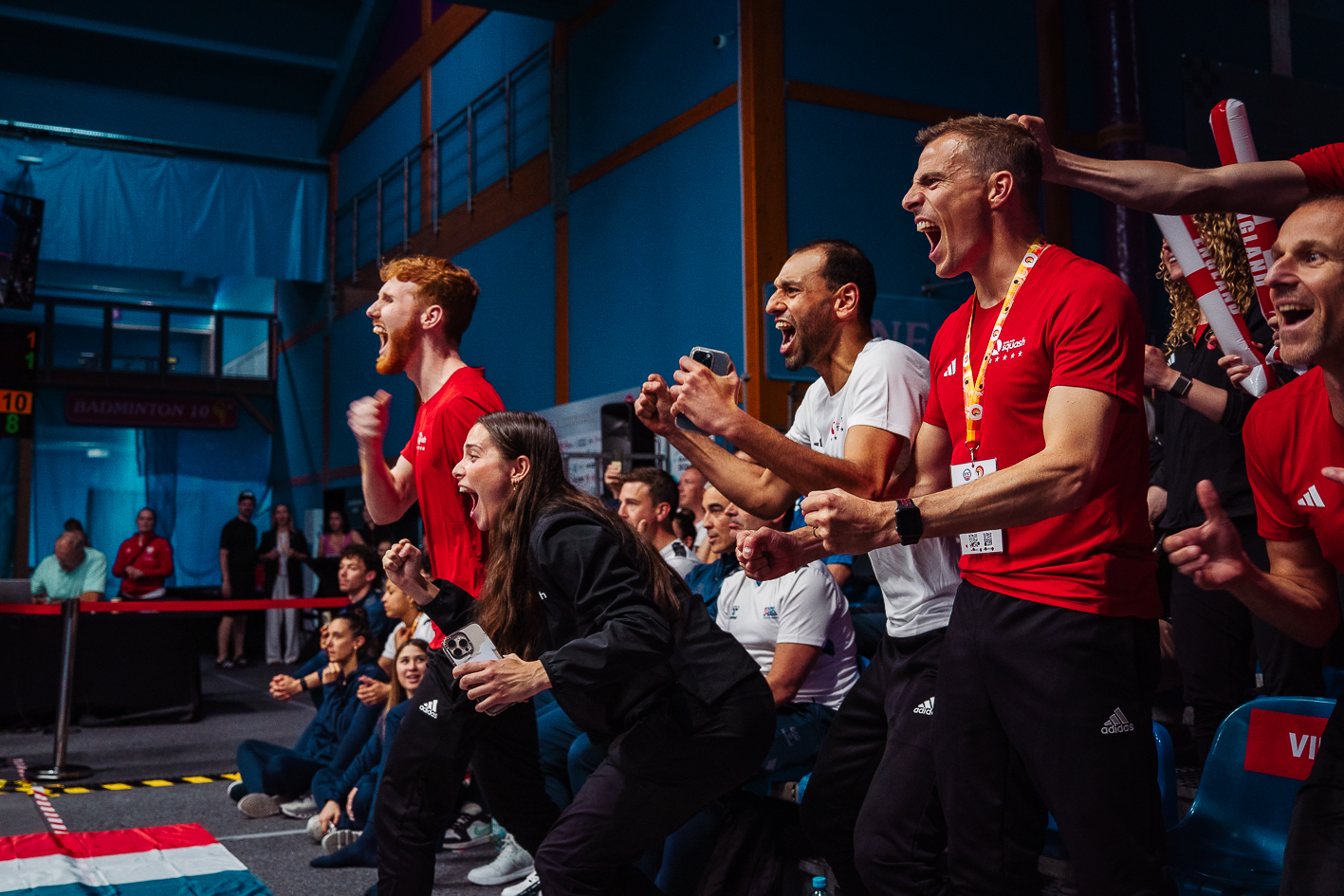 Team England Celebrate as they win gold at the ETC 2025